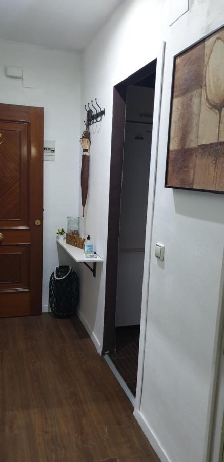 Sevilla ,Piso Completo En Buena Zona,Wifi Y Aparcamiento Dış mekan fotoğraf